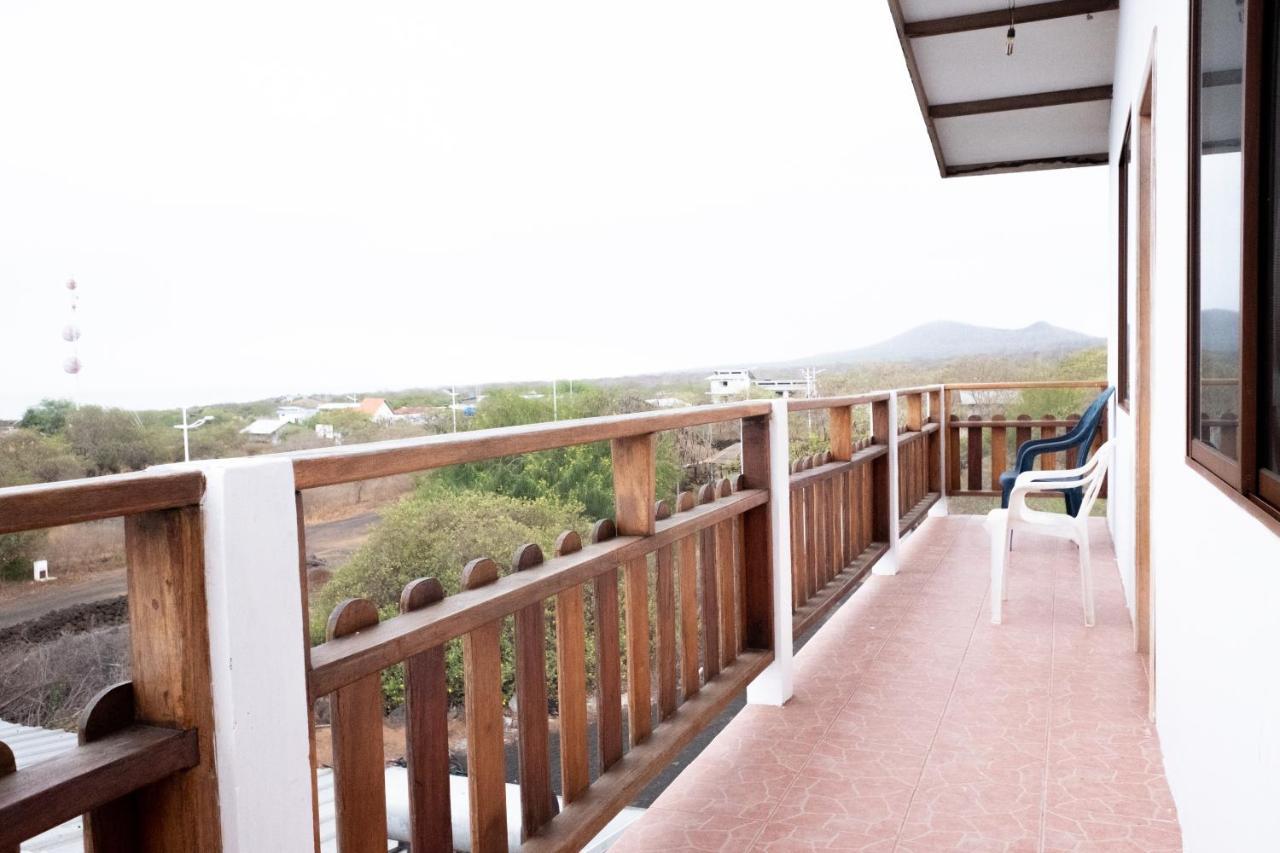 Hostal Santa Maria Floreana Bagian luar foto